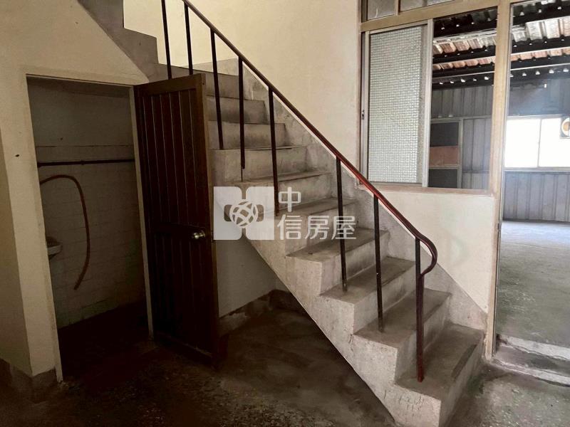 二林建國路旁俗透天房屋室內格局與周邊環境