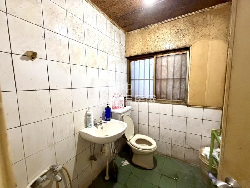 八德介壽路商圈活巷美透天房屋室內格局與周邊環境