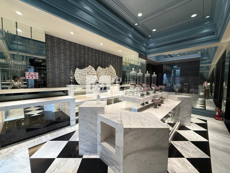 桃園站前葛里法W四房雙車房屋室內格局與周邊環境