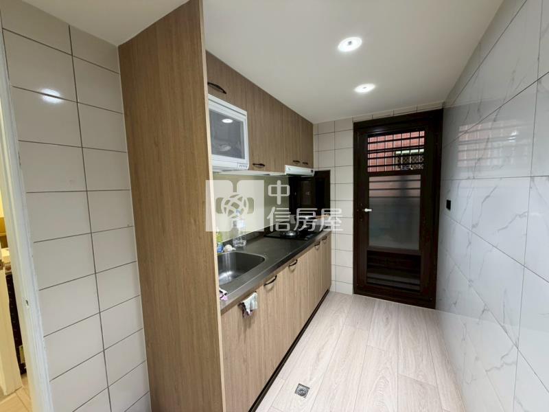 忠貞國小精美裝潢三房-2樓房屋室內格局與周邊環境