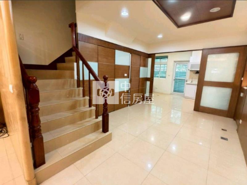 宋屋玫瑰花園別墅5房雙車位(中信卓越團隊)房屋室內格局與周邊環境