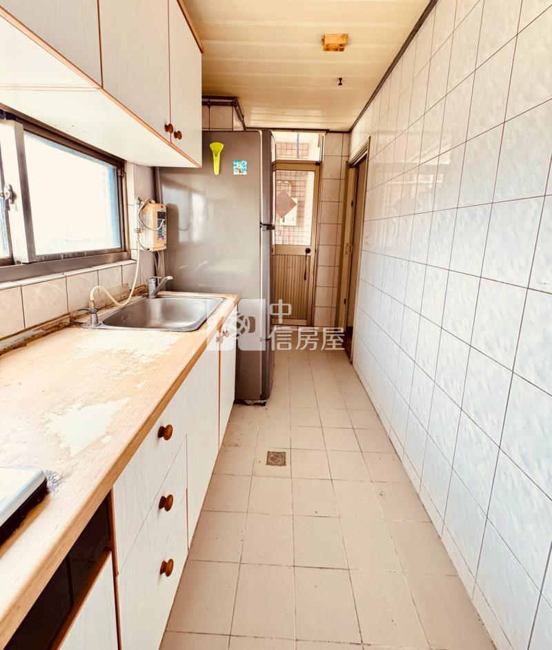 內壢後站電梯4房+平車房屋室內格局與周邊環境