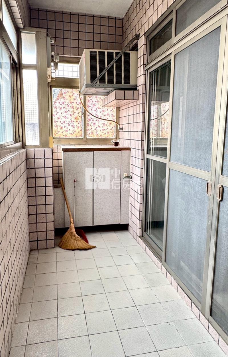 內壢後站電梯4房+平車房屋室內格局與周邊環境