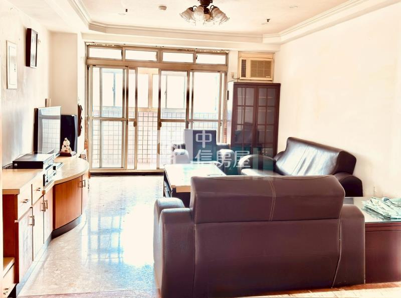 內壢後站電梯4房+平車房屋室內格局與周邊環境