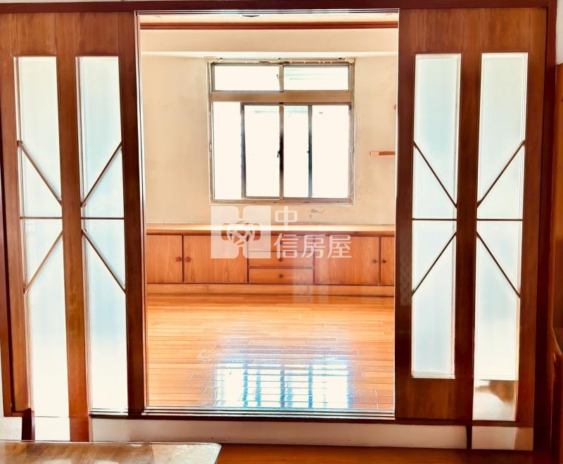 內壢後站電梯4房+平車房屋室內格局與周邊環境