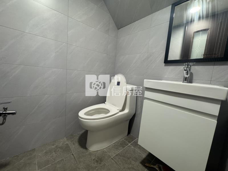 樂群街柳川旁全新整理美樓店房屋室內格局與周邊環境