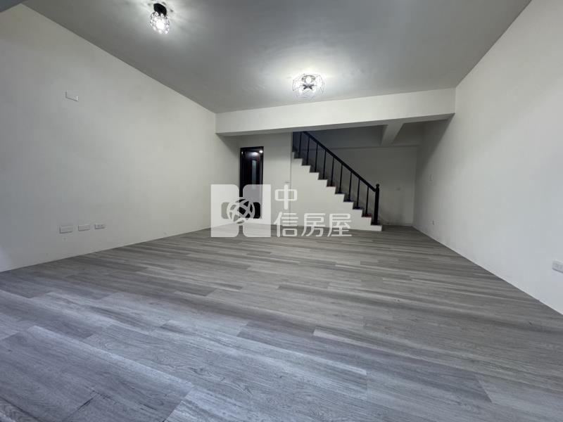 樂群街柳川旁全新整理美樓店房屋室內格局與周邊環境