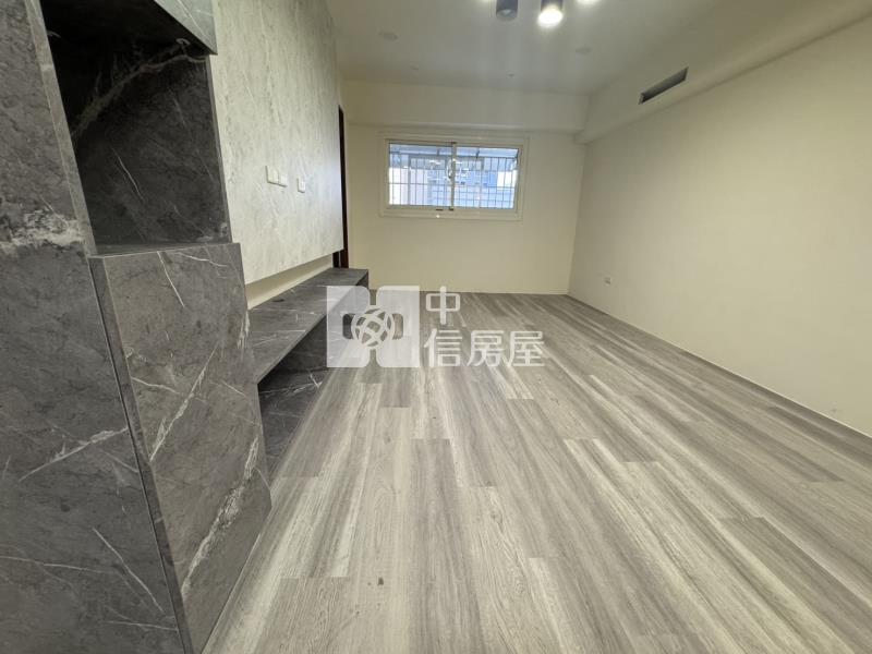 樂群街柳川旁全新整理美樓店房屋室內格局與周邊環境