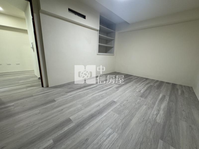 樂群街柳川旁全新整理美樓店房屋室內格局與周邊環境