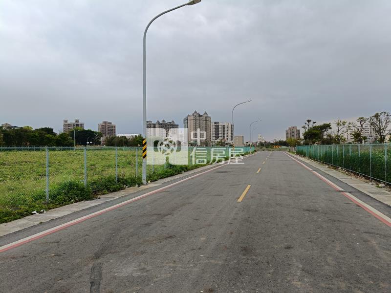 體育園區建地房屋室內格局與周邊環境