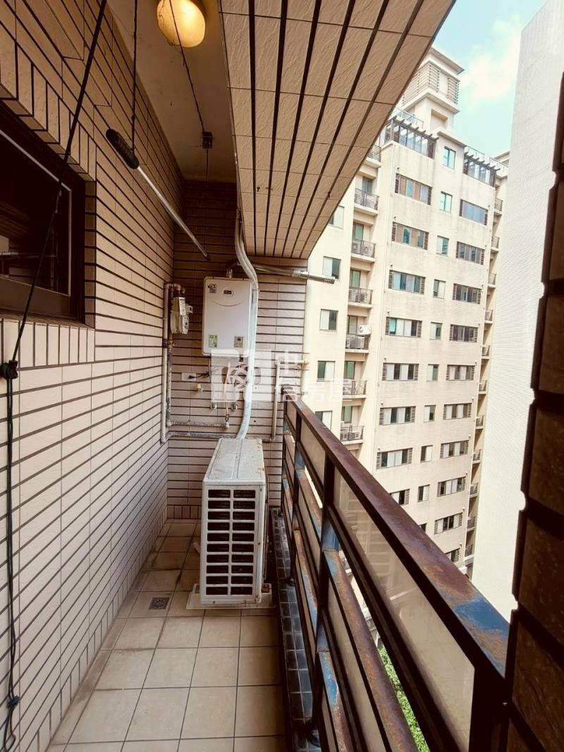 藝文特區.慈文國中.永順國小旁1+1房平車