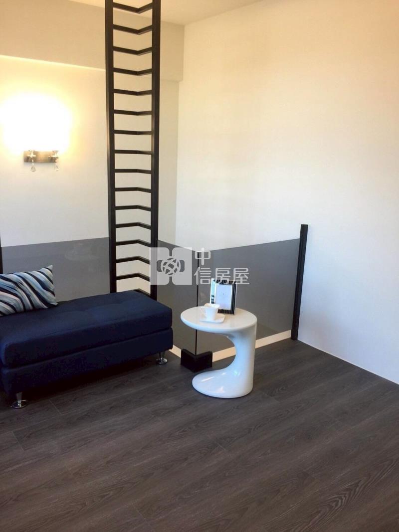 沐光微旅瞰景樓中樓平車房屋室內格局與周邊環境