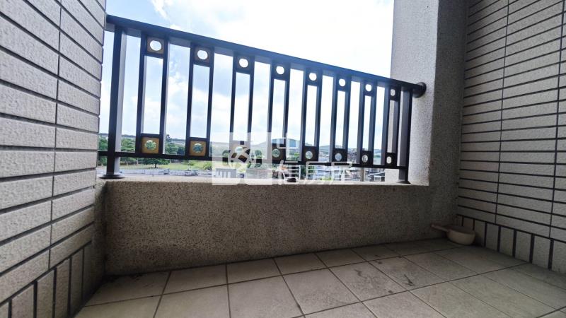 楊梅重劃區新巴黎漂亮兩房車房屋室內格局與周邊環境