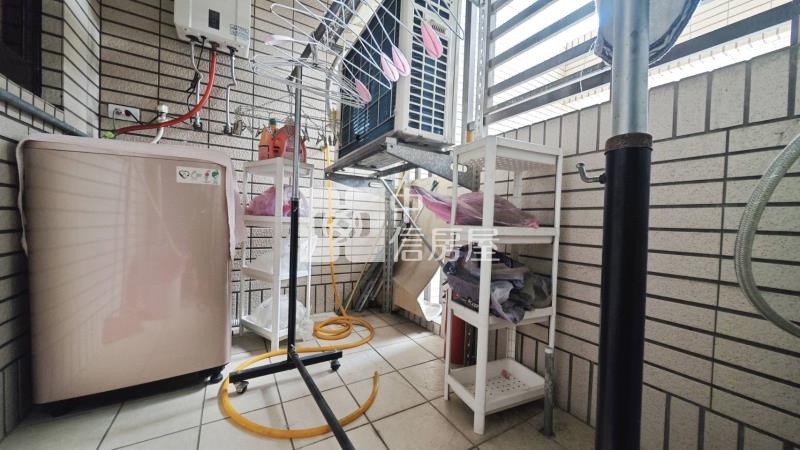 楊梅重劃區新巴黎漂亮兩房車房屋室內格局與周邊環境