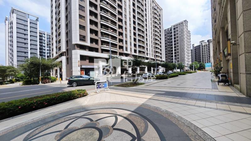 楊梅重劃區新巴黎漂亮兩房車房屋室內格局與周邊環境