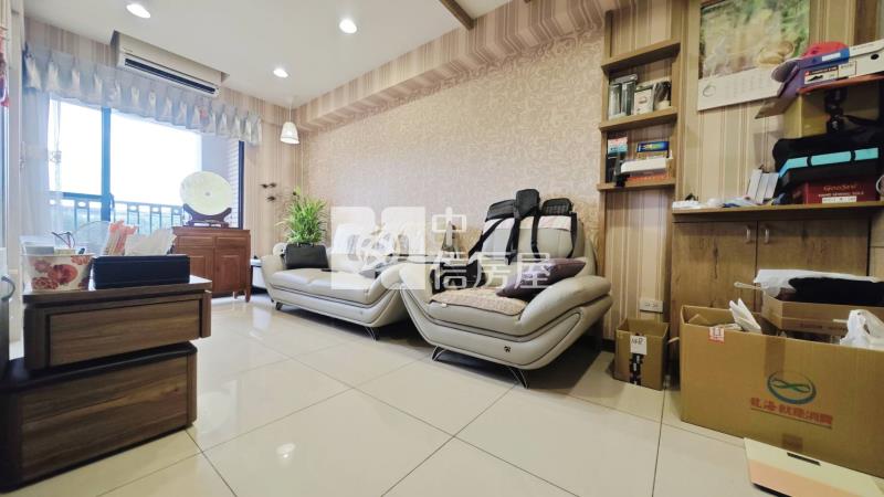 楊梅重劃區新巴黎漂亮兩房車房屋室內格局與周邊環境