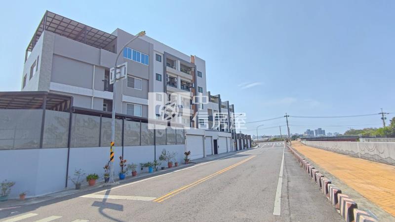 北安新宅三房平車裝潢電寓房屋室內格局與周邊環境