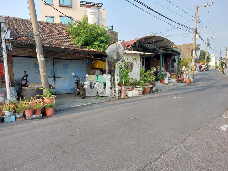 十二佃60坪買建地送倉庫房屋室內格局與周邊環境