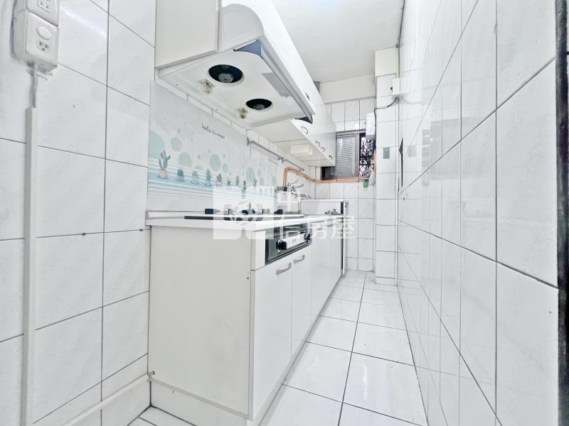 北屯四維捷運旁低總價透天房屋室內格局與周邊環境