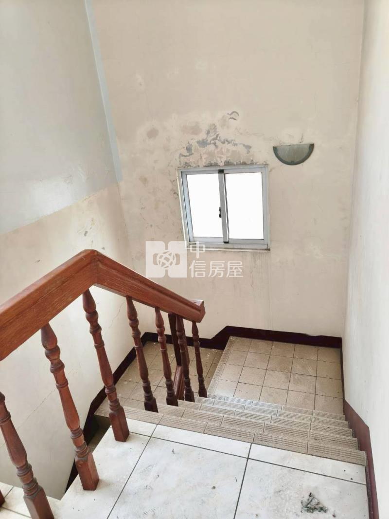 斗六市榴邨六街邊間透天房屋室內格局與周邊環境