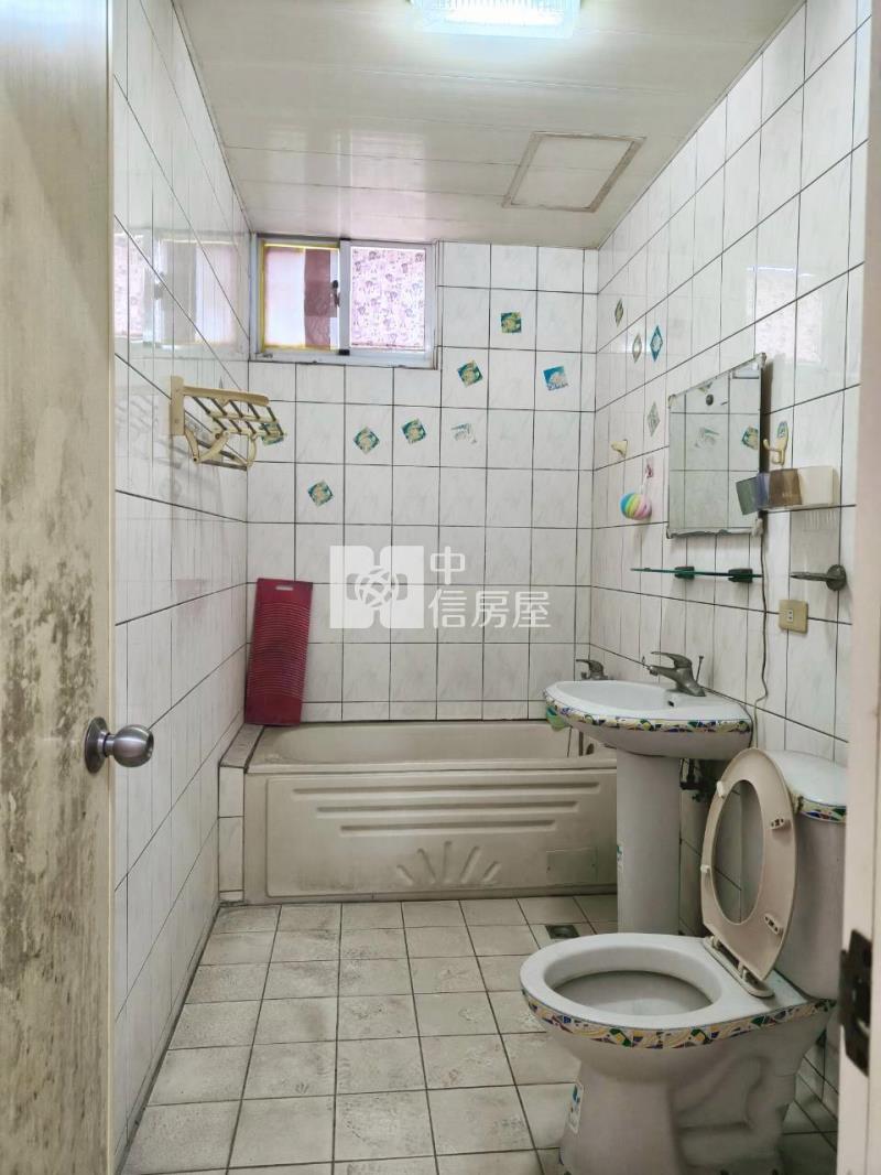 斗六市榴邨六街邊間透天房屋室內格局與周邊環境