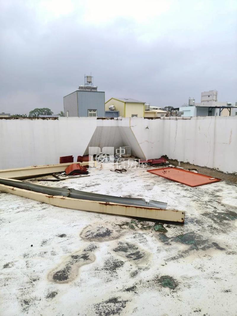 斗六市榴邨六街邊間透天房屋室內格局與周邊環境