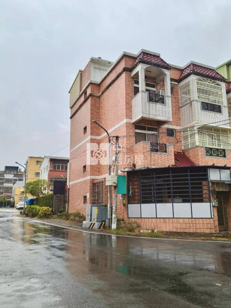 斗六市榴邨六街邊間透天房屋室內格局與周邊環境