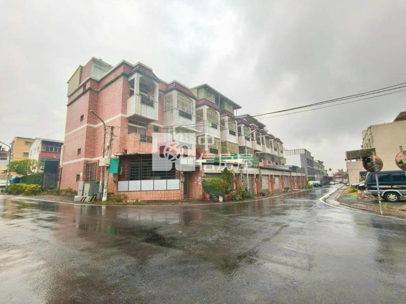 斗六市榴邨六街邊間透天房屋室內格局與周邊環境