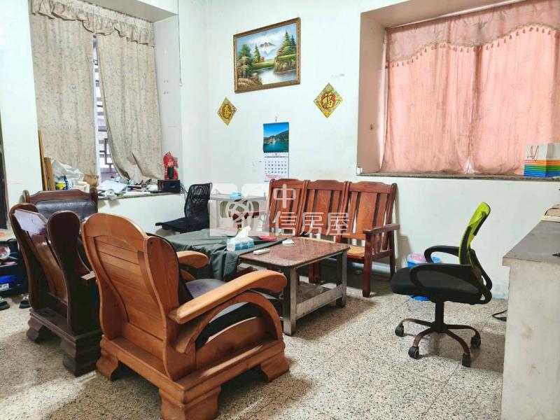 斗六市榴邨六街邊間透天房屋室內格局與周邊環境