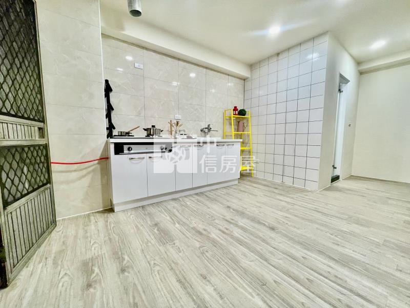 高工商圈｜近中投公路漂亮1-3樓+車位店住合一房屋室內格局與周邊環境