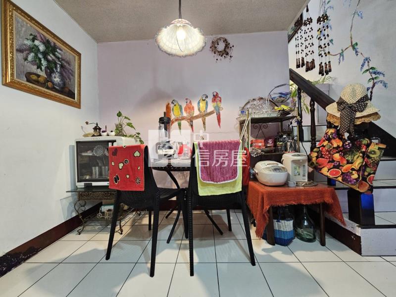 竹南中山大地透天房屋室內格局與周邊環境