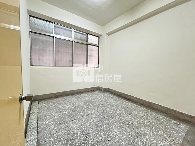 一中商圈稀有一樓公寓房屋室內格局與周邊環境