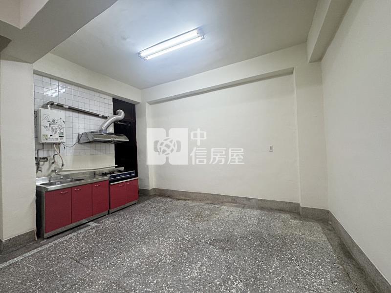 一中商圈稀有一樓公寓房屋室內格局與周邊環境