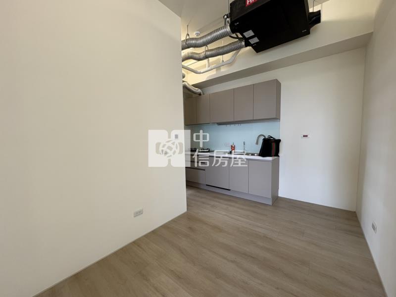 亞昕一沐兩房兩衛邊間平車房屋室內格局與周邊環境