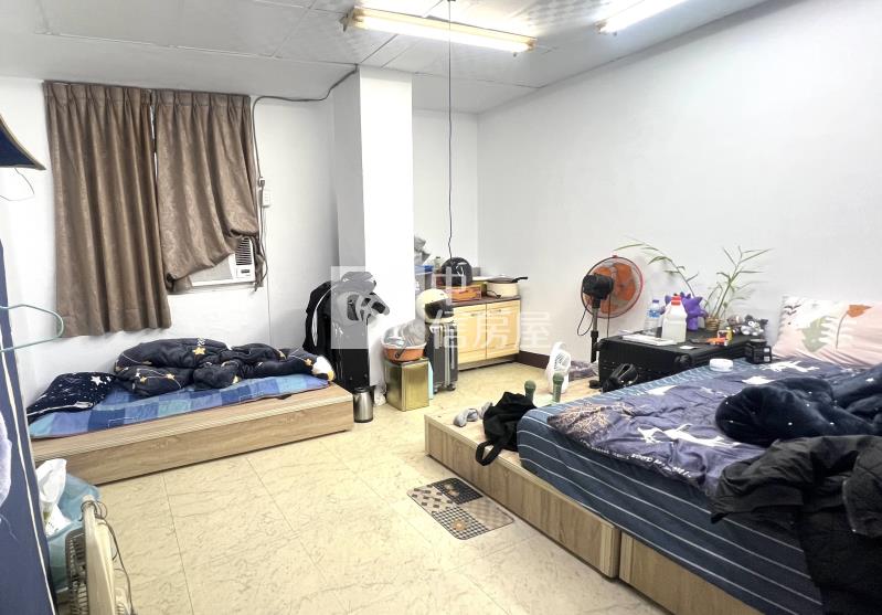 水湳經貿正中清路三角窗店霸房屋室內格局與周邊環境