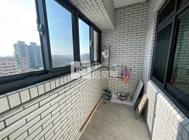 內壢高中景觀4房美華廈房屋室內格局與周邊環境