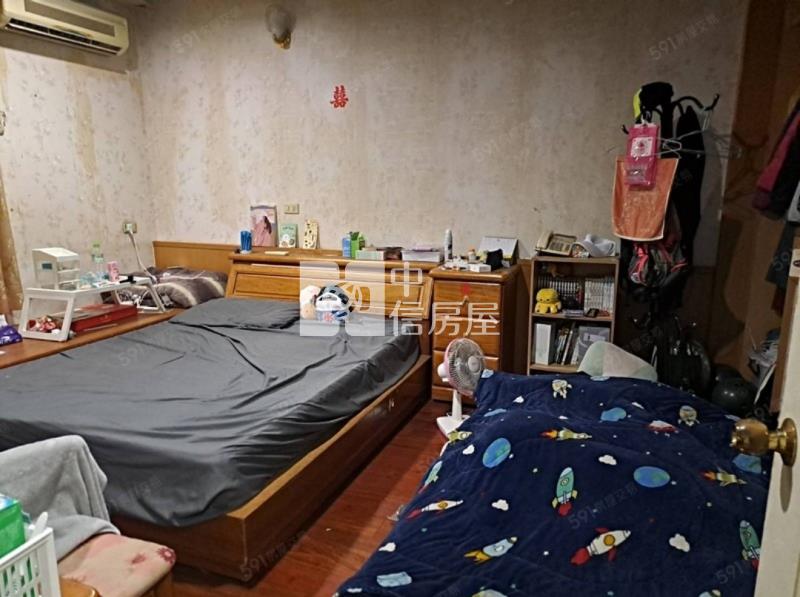 體育園區透店房屋室內格局與周邊環境