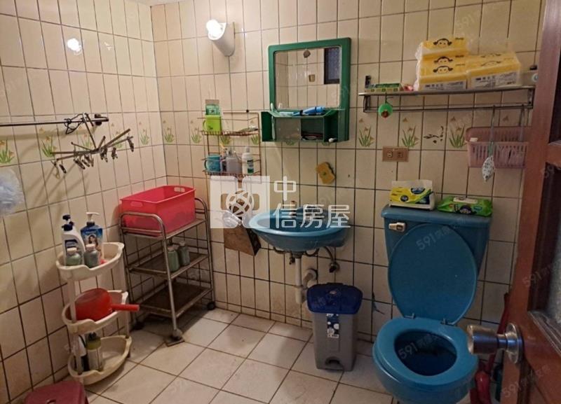 體育園區透店房屋室內格局與周邊環境