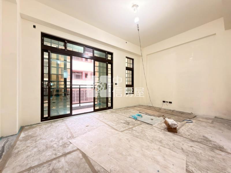 A21捷運站全新百坪雙車位電梯別墅房屋室內格局與周邊環境