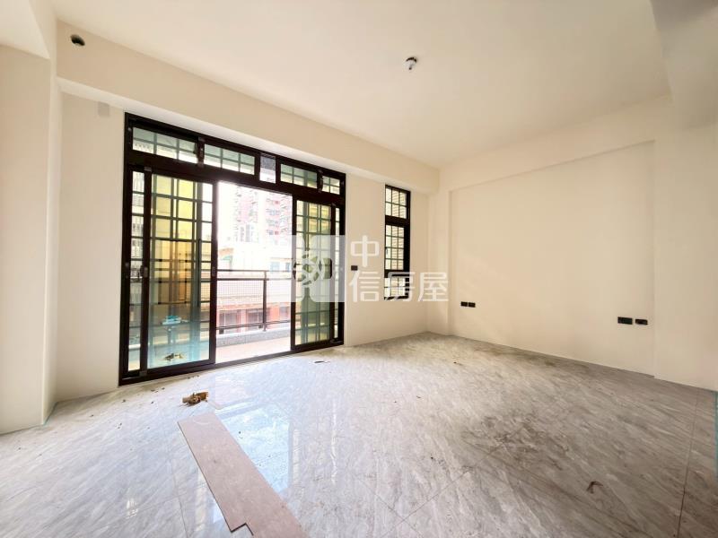 A21捷運站全新百坪雙車位電梯別墅房屋室內格局與周邊環境