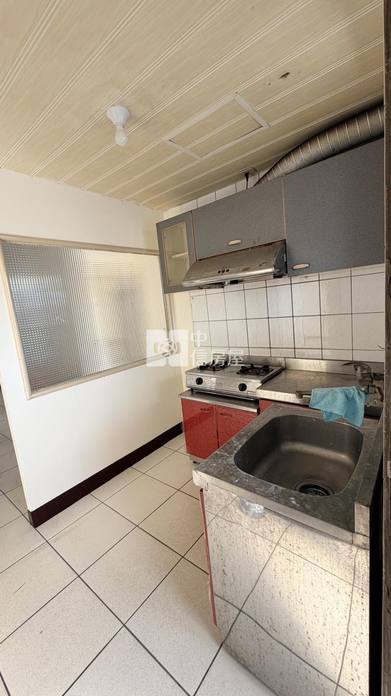 【安家】專任-藝文特區君臨天下房屋室內格局與周邊環境