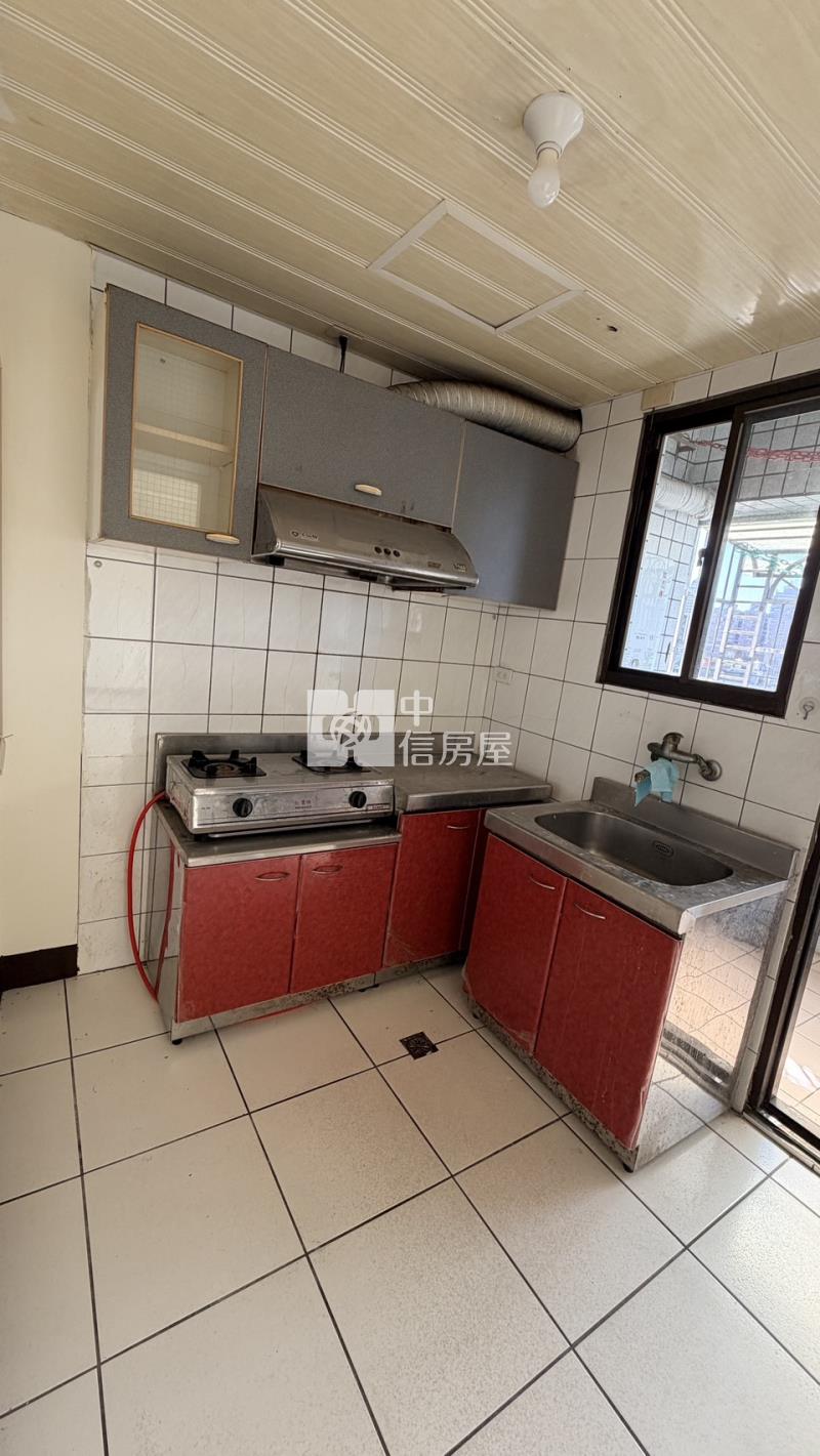 【安家】專任-藝文特區君臨天下房屋室內格局與周邊環境