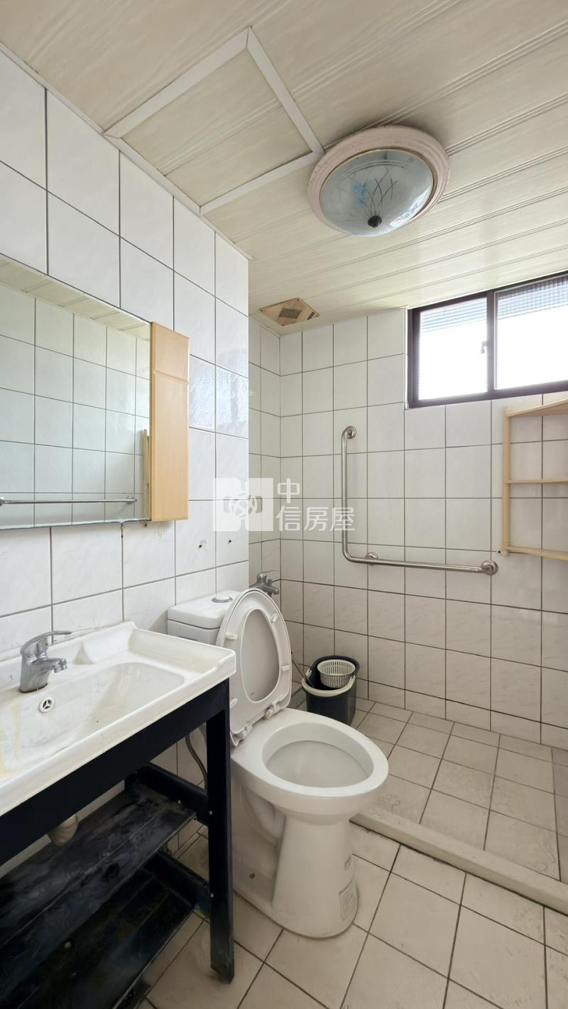 【安家】專任-藝文特區君臨天下房屋室內格局與周邊環境