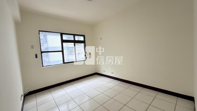 【安家】專任-藝文特區君臨天下房屋室內格局與周邊環境