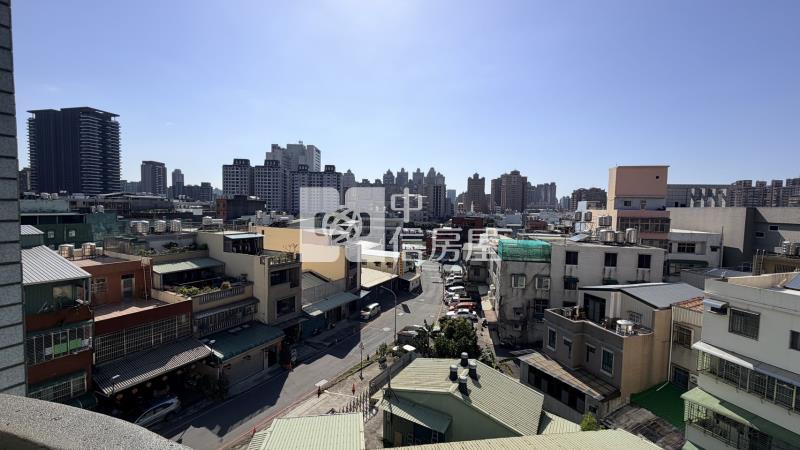 【安家】專任-藝文特區君臨天下房屋室內格局與周邊環境