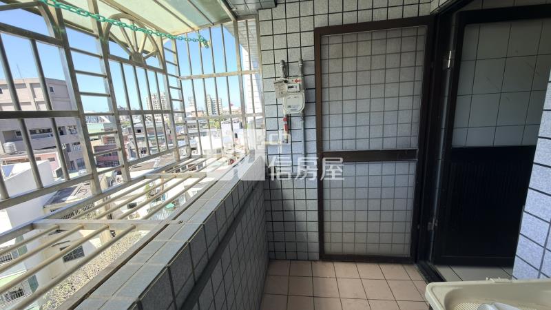 【安家】專任-藝文特區君臨天下房屋室內格局與周邊環境