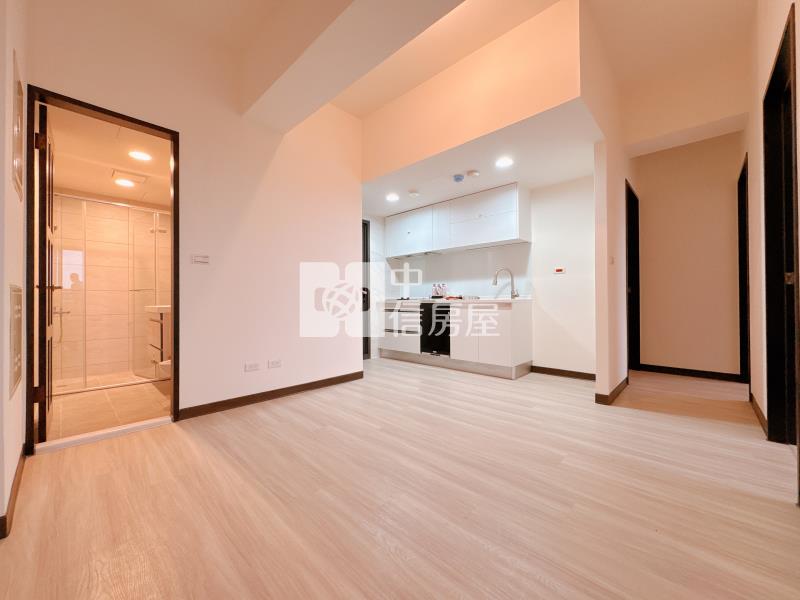 龍岡有福三房車房屋室內格局與周邊環境