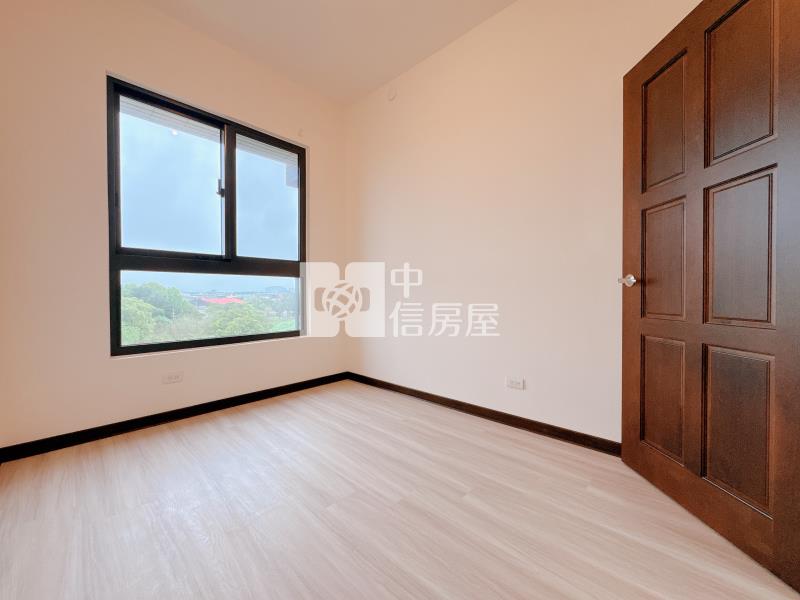 龍岡有福三房車房屋室內格局與周邊環境