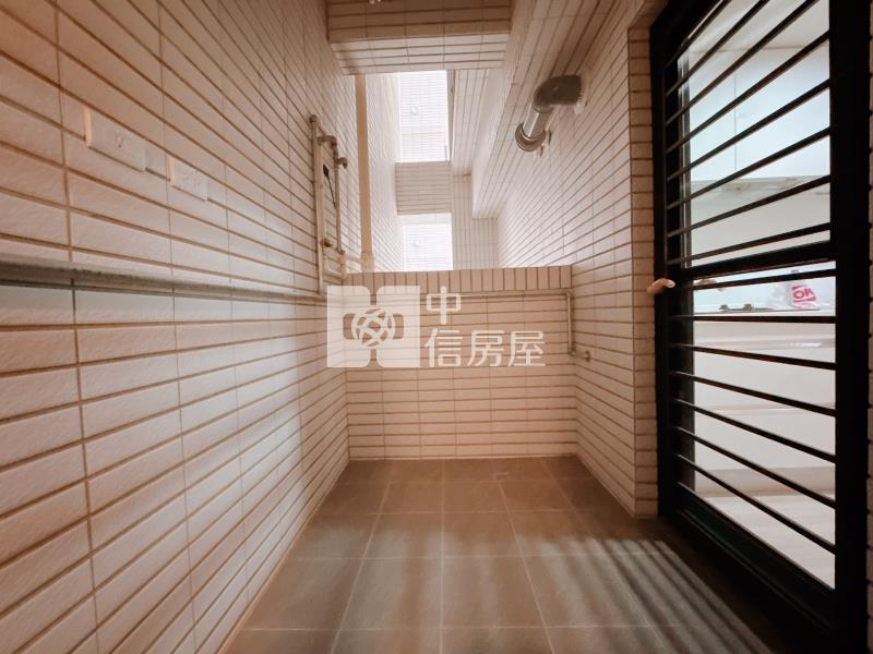 龍岡有福三房車房屋室內格局與周邊環境