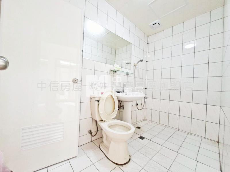 楊梅好宅美透天前院停車房屋室內格局與周邊環境